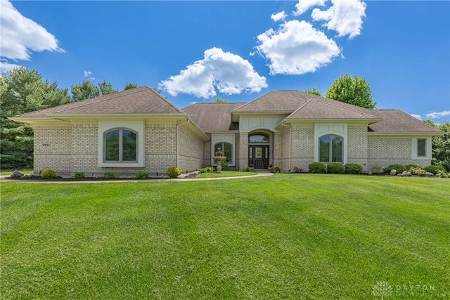 2811 River Edge Circle, Sugarcreek Twp, OH 45370