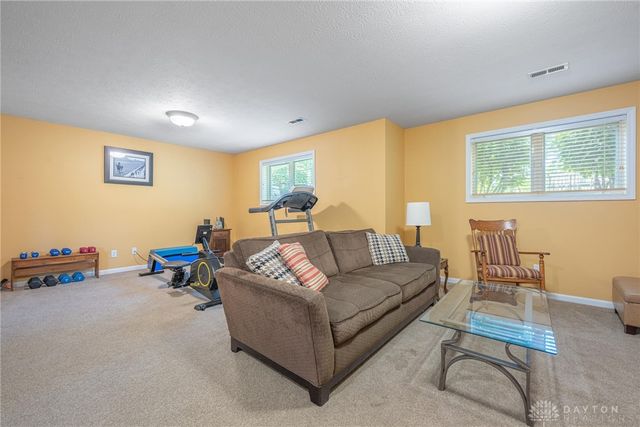 2811 River Edge Circle, Sugarcreek Twp, OH 45370