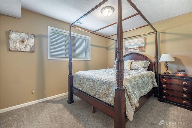 2811 River Edge Circle, Sugarcreek Twp, OH 45370