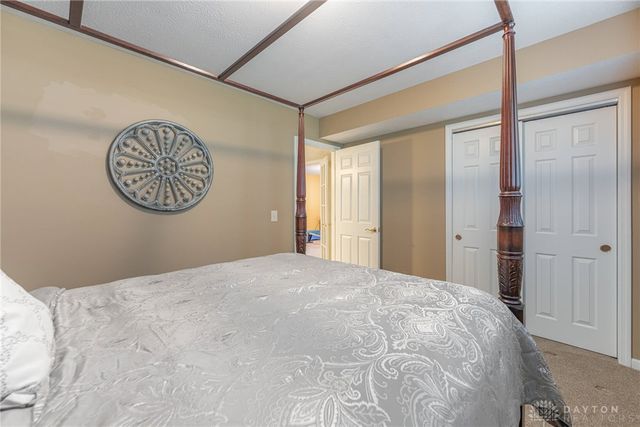 2811 River Edge Circle, Sugarcreek Twp, OH 45370