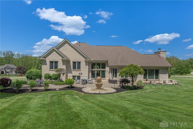 2811 River Edge Circle, Sugarcreek Twp, OH 45370