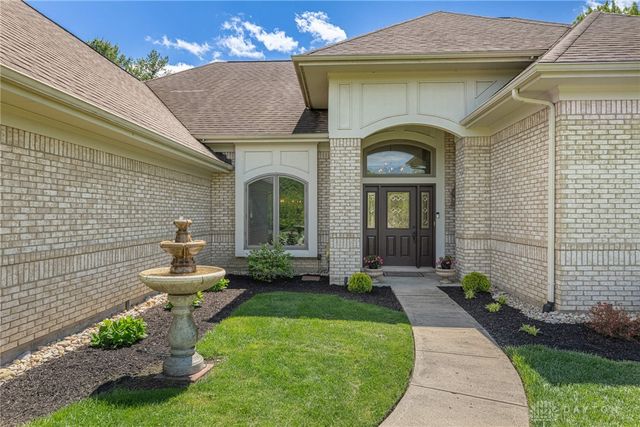 2811 River Edge Circle, Sugarcreek Twp, OH 45370