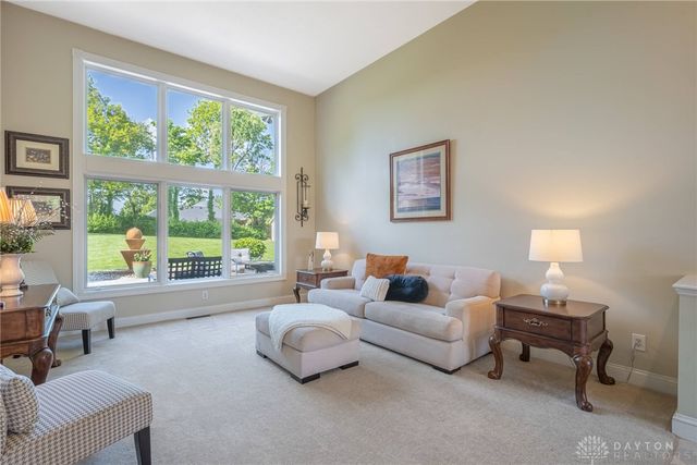 2811 River Edge Circle, Sugarcreek Twp, OH 45370