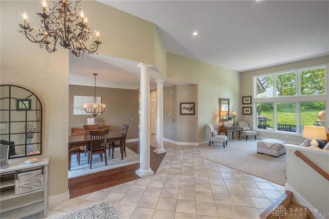 2811 River Edge Circle, Sugarcreek Twp, OH 45370
