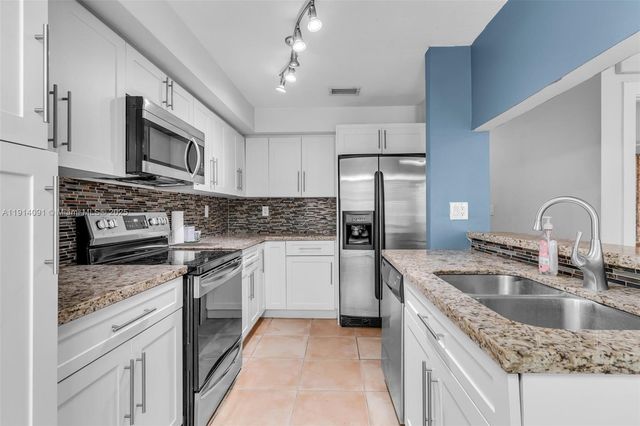 10930 SW 75th St, Miami, FL 33173