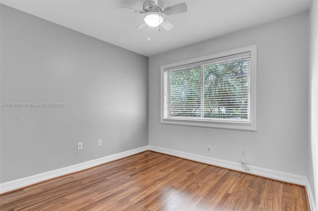 10930 SW 75th St, Miami, FL 33173