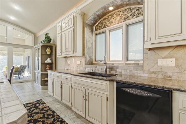 11007 W 145th Place, Overland Park, KS 66221