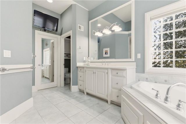 11007 W 145th Place, Overland Park, KS 66221