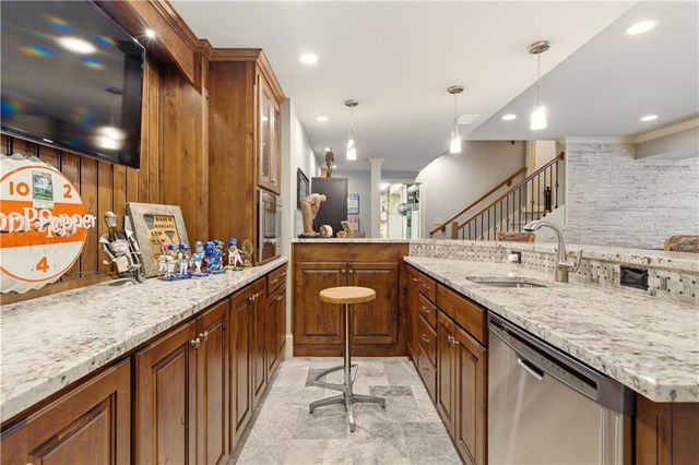 11007 W 145th Place, Overland Park, KS 66221