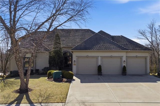 11007 W 145th Place, Overland Park, KS 66221