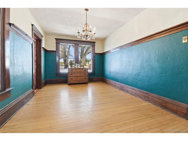 9490 Spruce Mountain Rd, Larkspur, CO 80118