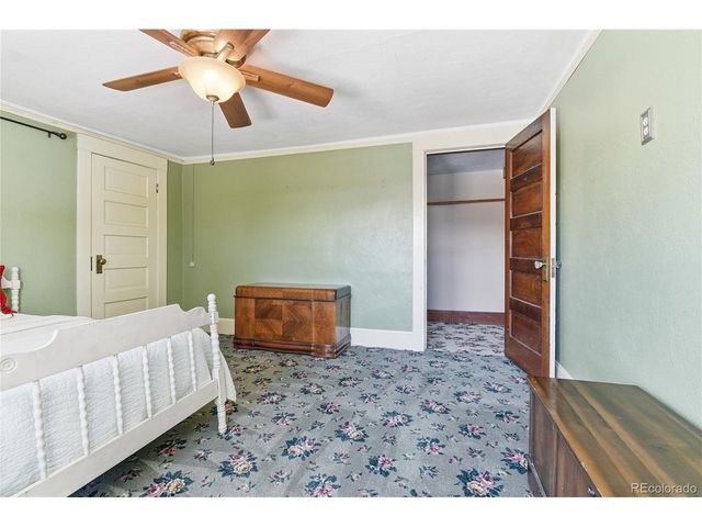 9490 Spruce Mountain Rd, Larkspur, CO 80118