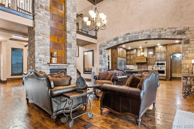 6403 N Wildwood Lane, Owasso, OK 74055