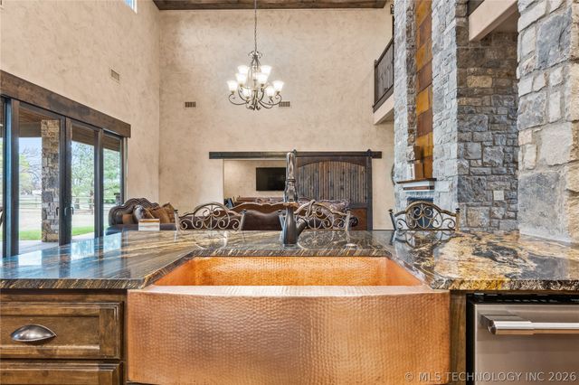 6403 N Wildwood Lane, Owasso, OK 74055