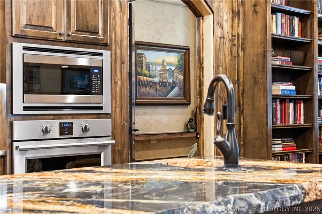 6403 N Wildwood Lane, Owasso, OK 74055