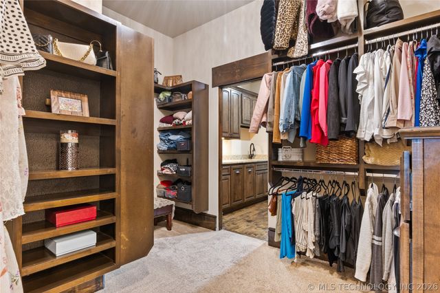 6403 N Wildwood Lane, Owasso, OK 74055