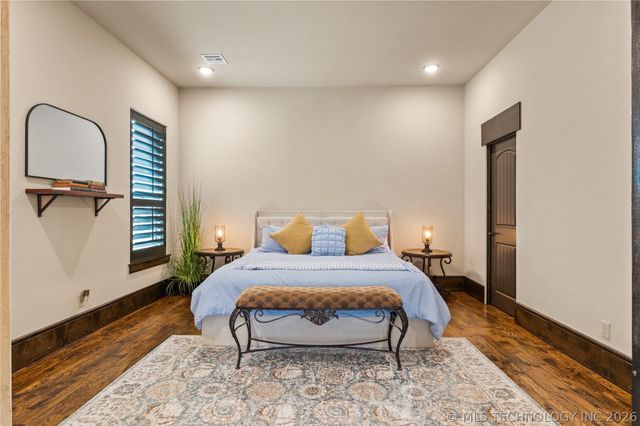 6403 N Wildwood Lane, Owasso, OK 74055
