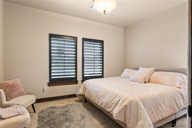 6403 N Wildwood Lane, Owasso, OK 74055