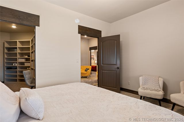 6403 N Wildwood Lane, Owasso, OK 74055