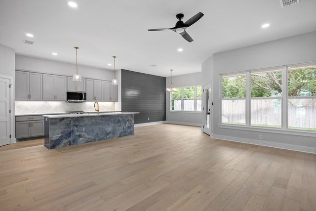 513 Conner Ct, Kerrville, TX 78028
