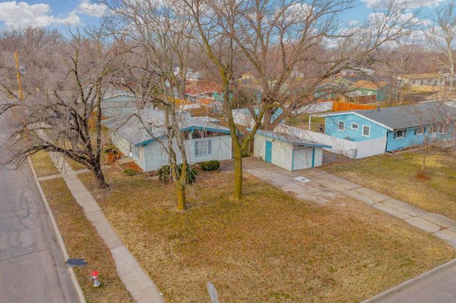 7820 W School St, Wichita, KS 67212