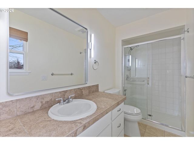 18665 Nw Tolovana St, Portland, OR 97229