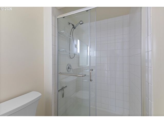 18665 Nw Tolovana St, Portland, OR 97229