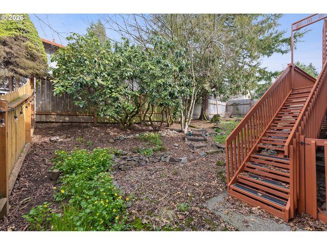 18665 Nw Tolovana St, Portland, OR 97229