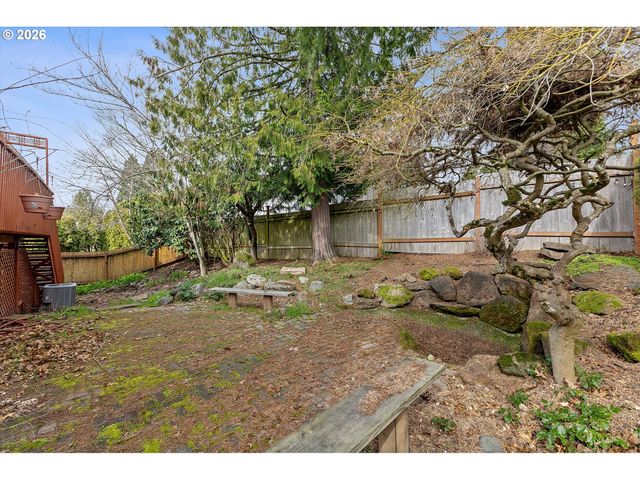 18665 Nw Tolovana St, Portland, OR 97229