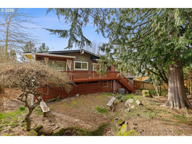 18665 Nw Tolovana St, Portland, OR 97229