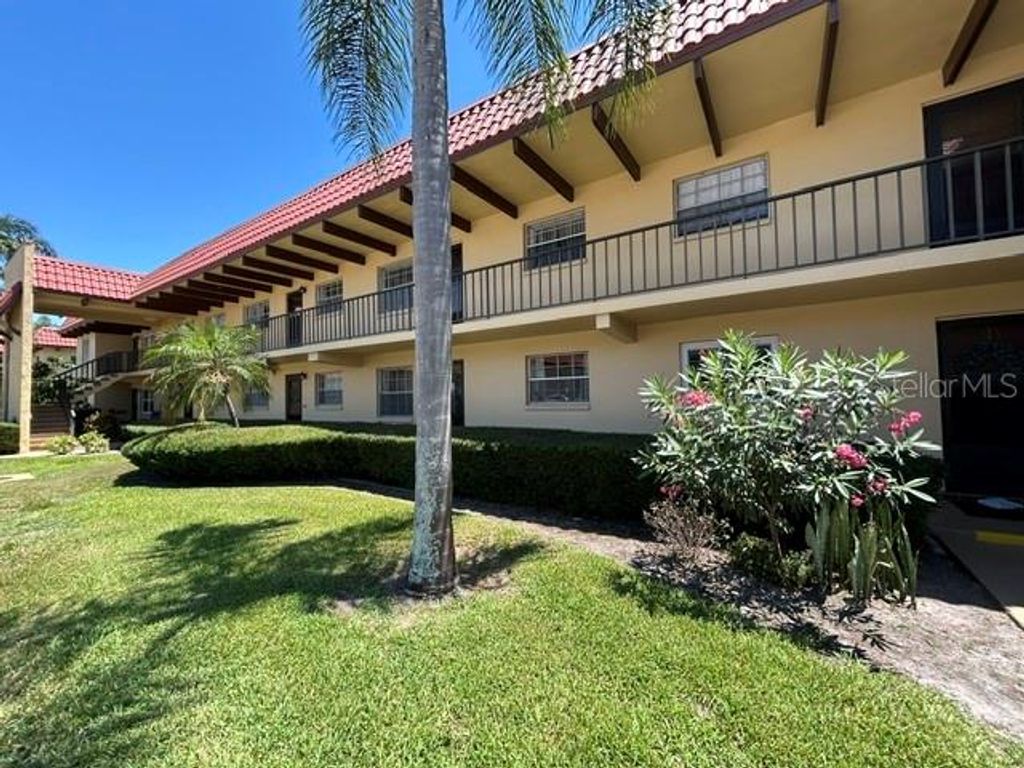 1845 S HIGHLAND AVENUE 10-1, Clearwater, FL 33756