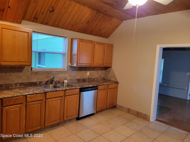 874 Spiller Street, Melbourne, FL 32935