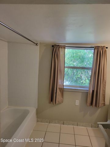 874 Spiller Street, Melbourne, FL 32935