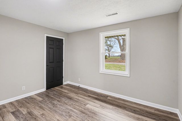 5963 Wayman Dunn Rd, Springfield, TN 37172