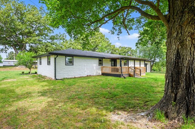 5963 Wayman Dunn Rd, Springfield, TN 37172