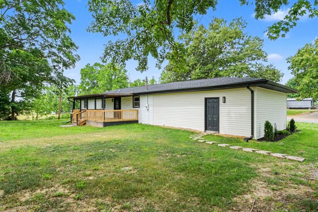 5963 Wayman Dunn Rd, Springfield, TN 37172