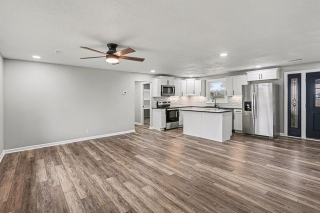 5963 Wayman Dunn Rd, Springfield, TN 37172
