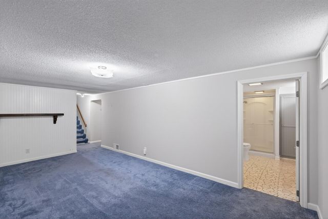 10475 6th Street NE, Blaine, MN 55434