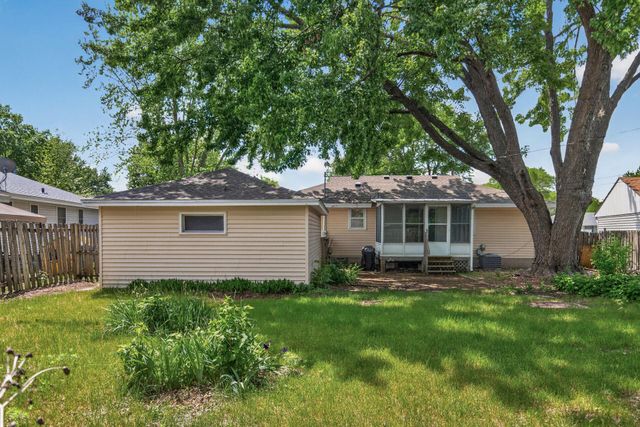 10475 6th Street NE, Blaine, MN 55434