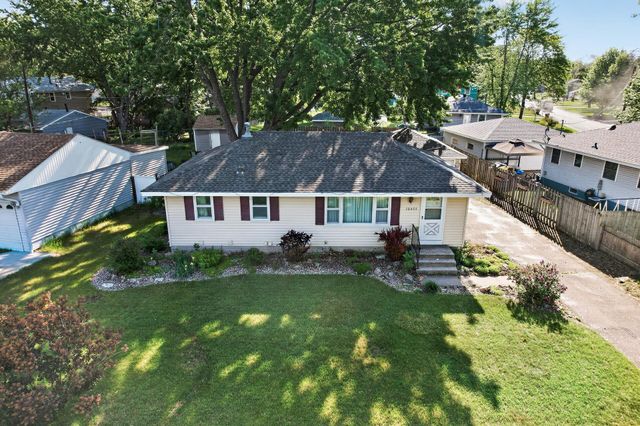 10475 6th Street NE, Blaine, MN 55434