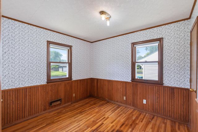 10475 6th Street NE, Blaine, MN 55434