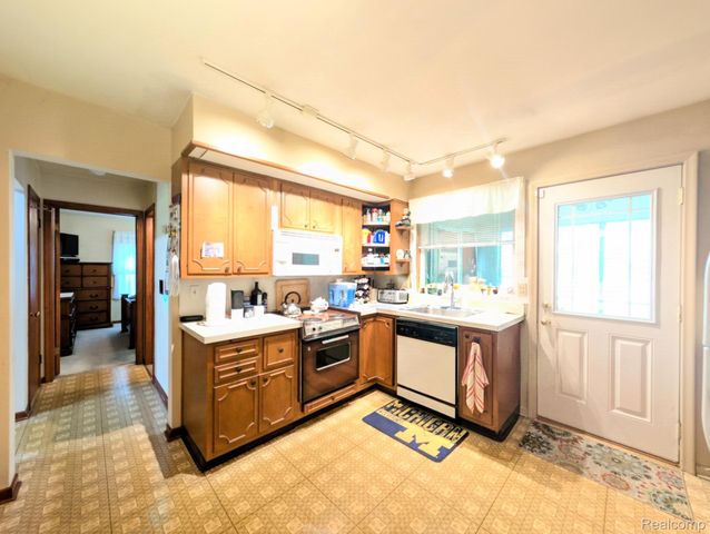 4203 Gregor Street, Genesee Charter Township, MI 48458