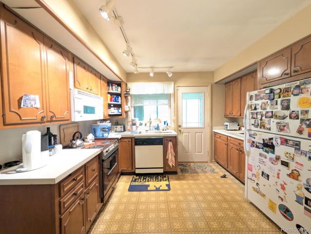4203 Gregor Street, Genesee Charter Township, MI 48458