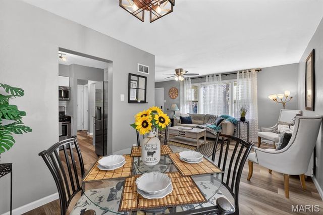 6929 Dartmouth Avenue, University City, MO 63130