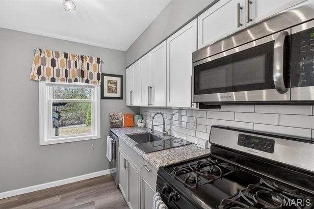 6929 Dartmouth Avenue, University City, MO 63130