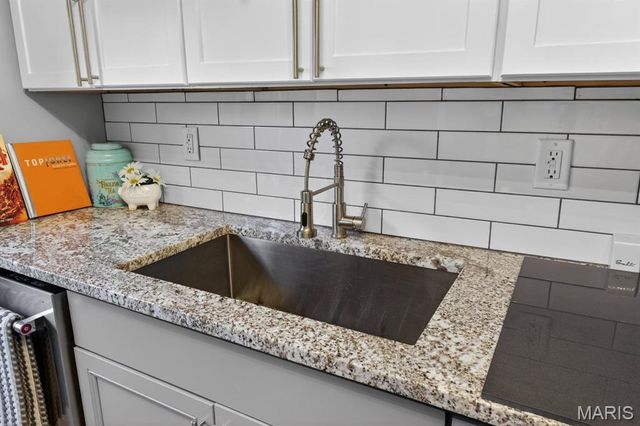 6929 Dartmouth Avenue, University City, MO 63130