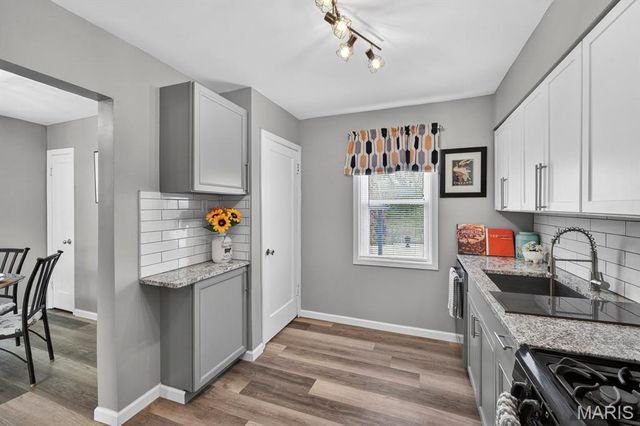 6929 Dartmouth Avenue, University City, MO 63130