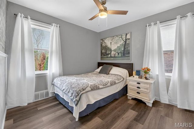 6929 Dartmouth Avenue, University City, MO 63130