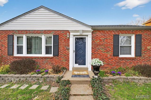 6929 Dartmouth Avenue, University City, MO 63130