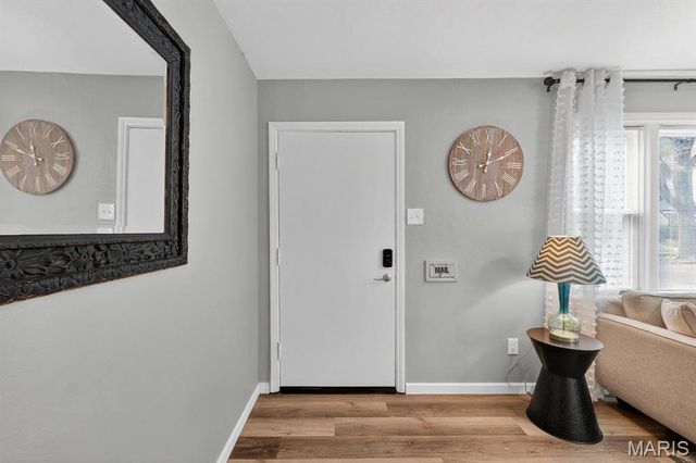 6929 Dartmouth Avenue, University City, MO 63130